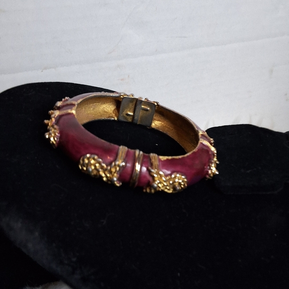 Kenneth Jay Lane KJL Purple Enamel Hinged Clamper Bangle Gold Rope Scroll Bracel - Picture 9 of 12